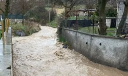 Nevşehir Nar Kasabası'nda Sağanak Sele Dönüştü