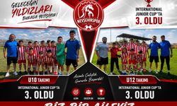 Nevşehir Spor Futbol Okulları'ndan Büyük Başarı: International Junior Cup'ta Çifte Üçüncülük