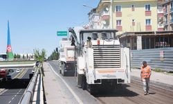 Avanos Yolu Karabağ Köprülü Kavşağı'nda Asfalt Mesaisi