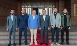 Milletvekili Özgün, Enderunlu Gençlerle Parmaksız'ı Ziyaret Etti