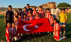 Nevşehir Spor Futbol Okulu Öğrencileri 15 Temmuz Şehitlerini Andı