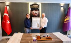 Nevşehir Belediye Başkanı Rasim Arı, NEVESOB’u ziyaret etti