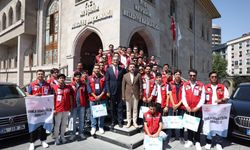 Damla Gönüllülük Hareketi’nden Başkan Arı’ya Ziyaret