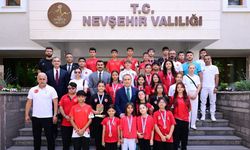 Nevşehirli Şampiyon Sporculardan Vali Kök’e Ziyaret