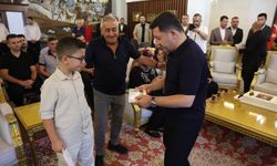 Nevşehir’de 20 Bin Kapak Toplayan Mustafa Ödüllendirildi
