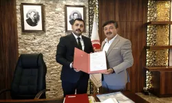 Nevşehir Acıgöl’de Yollar Yenileniyor! Sıcak Asfalt İçin İmzalar Atıldı