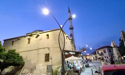 Ortahisar’da Eski Elektrik Direkleri Yenilendi