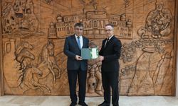 TEMA Vakfı Nevşehir İl Temsilcisi ve NEVÜ Genç TEMA Kulübünden Rektör Aktekin’e Ziyaret