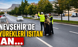 Trafiği Durdurdu, Yaşlı Teyzeye Yol Oldu! Nevşehir Polisi Gönülleri Fetih Etti