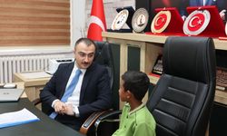 Nevşehir Derinkuyu’da 10 Yaşındaki Öğrenci Bulduğu Cüzdanı Polise Teslim Etti