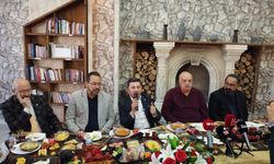 Başkan Rasim Arı, Gazetecilerle Kahvaltıda Buluştu