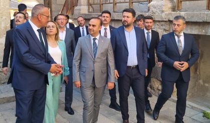 Bakan Kacır, Ürgüp'te Kapadokya Üniversitesini ziyaret etti
