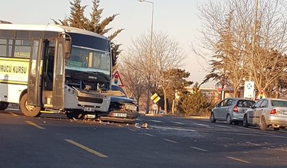 Nevşehir'de Halk Otobüsü İle Otomobil Çarpıştı