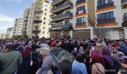Nevşehir'de açılışta izdiham! Polis müdahale etti