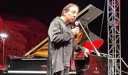 Kapadokya’da Tarihi Gece: Fazıl Say ve Hayata Nakamura Paşabağları’nda Aynı Sahneyi Paylaştı