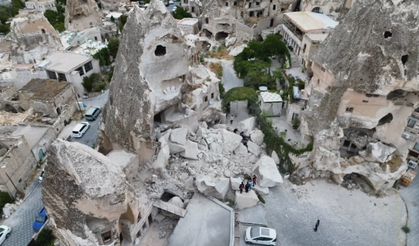 Kapadokya'da milyonlarca yıllık peribacası yıkıldı!