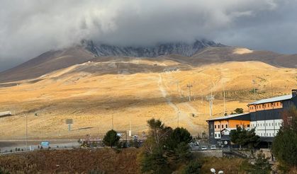 Erciyes’e Mevsimin İlk Karı Düştü