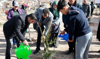 Nevşehir’de Binlerce Fidan Toprakla Buluştu
