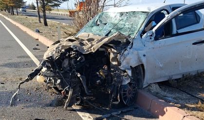 Nevşehir'de Hurdaya Dönen Araçtan 3 Kişi Sağ Çıktı