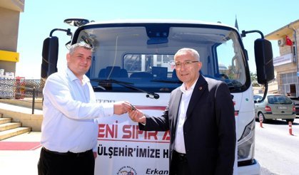 Gülşehir Belediyesi Araç Filosunu Güçlendiriyor: Yeni Çöp Aracı Hibe Edildi