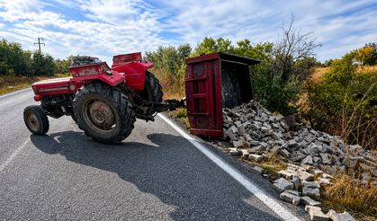 Nevşehir’de Traktör Römorku Devrildi: 2’si Çocuk 3 Yaralı