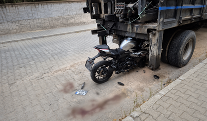 Nevşehir’de Feci Kaza! Motosiklet Kamyona Çarptı: 2 Yaralı
