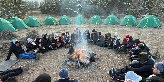 NEVÜ İzci Kulübü’nden Damsa'da ‘Kış Eğitim Kampı’
