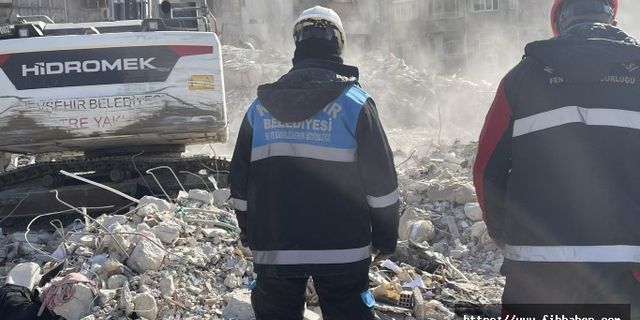 Nevşehir'den deprem bölgesine 3 temizlik aracı ve 14 personel daha
