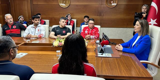 Vali Becel, Nevşehirli Şampiyon Sporcuları Ağırladı