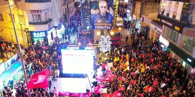 AK Parti Nevşehir İl Başkanlığı önünde 'Erdoğan' coşkusu