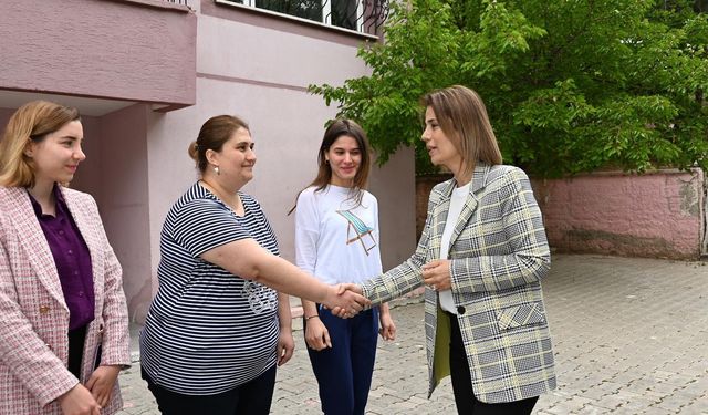 Nevşehir Valisi Becel, Konuk Evi'ndeki kadınlarla buluştu