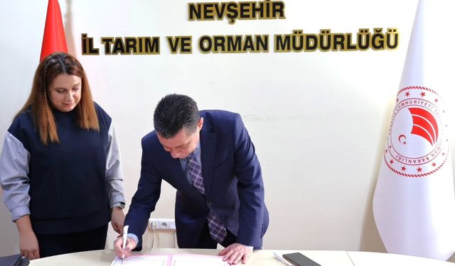 Nevşehir'de sözleşmeli personellerin imza töreni gerçekleştirildi