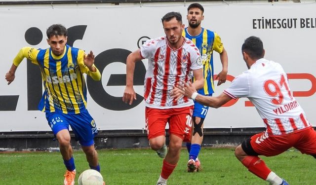 Nevşehirspor ligde kalma şansını mucizelere bıraktı!
