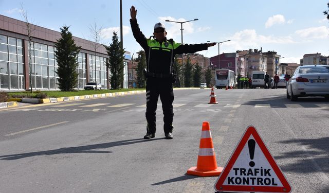 Nevşehir'de asayiş ve trafik denetimlerinde ceza yağdı