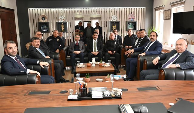 Vali Fidan'dan Karapınar Belediyesine ziyaret