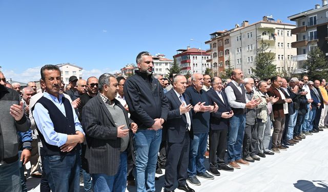 Nevşehir eşrafından Nihayet Başer son yolculuğuna uğurlandı