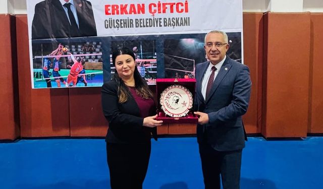 Küçük Kızlar Voleybol İl Birinciliği Gülşehir'de Sona Erdi!