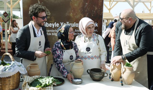 Emine Erdoğan Ürgüp'te üzüm yaprağı salamurası yaptı