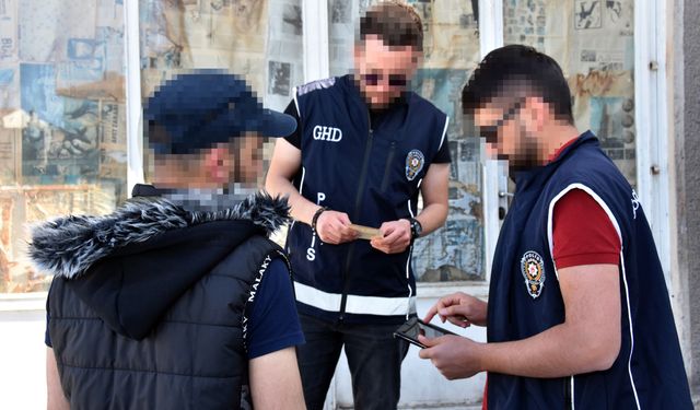 Nevşehir'de yabancı uyruklu 8 kişi sınır dışı edildi