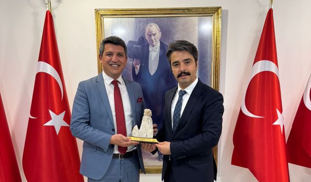 Genç Nevşehirliler Derneği'nden Daire Başkanı Kayaharman’a ziyaret