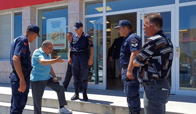 Nevşehir'de dolandırılmaktan son anda jandarma kurtardı