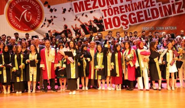 NEVÜ MYO 2024-2025 Eğitim-Öğretim Dönemi Mezuniyet Töreni Coşkuyla Kutlandı