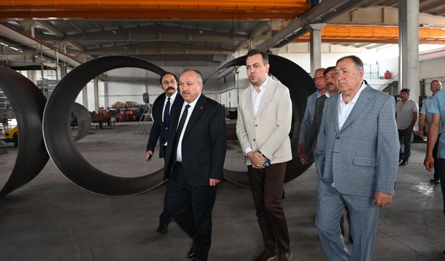 Vali Fidan'dan, Acıgöl OSB'de fabrika ziyareti