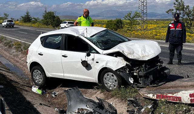 Nevşehir'de öğretmen çift kaza yaptı: 4 yaralı!