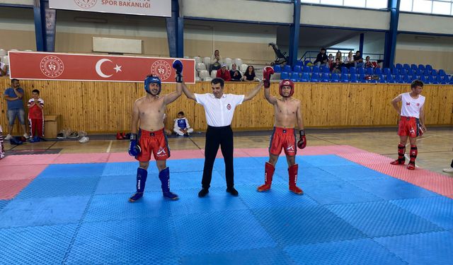 Kickboks Türkiye Şampiyonasında Nevşehir'i temsil edecekler