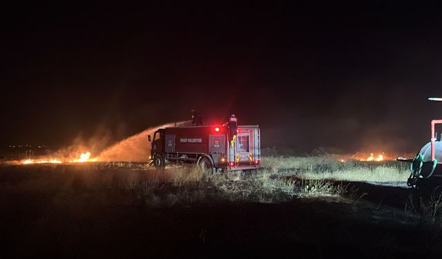 Ortahisar Tavşanlı Mevkiinde Gece Yarısı Korkutan Yangın