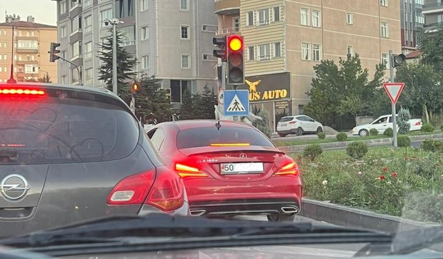 Nevşehir'de Emniyet Şeridi İhlaline Tepki!