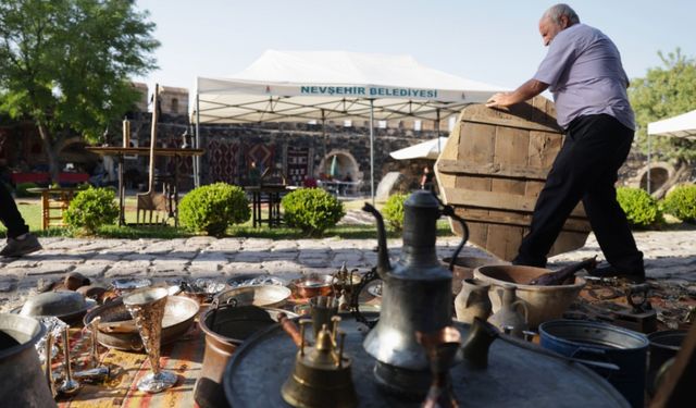 Nevşehir'de Antika ve Koleksiyon Meraklıları Tarihi Atmosferde Buluşuyor