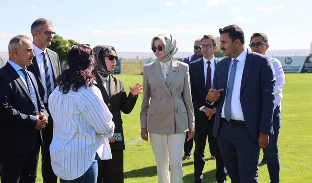 Nevşehir Suvermez'de Ağaoğlu Stadyumu Yerinde İncelendi
