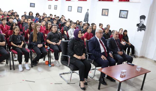 Nevşehir’de Ortaokullarda MEBİ Bireysel Öğrenme Platformu Tanıtıldı